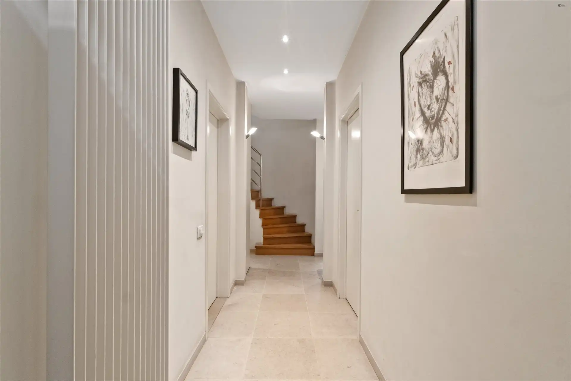 Mooi gelegen pand met veel potentieel foto 14