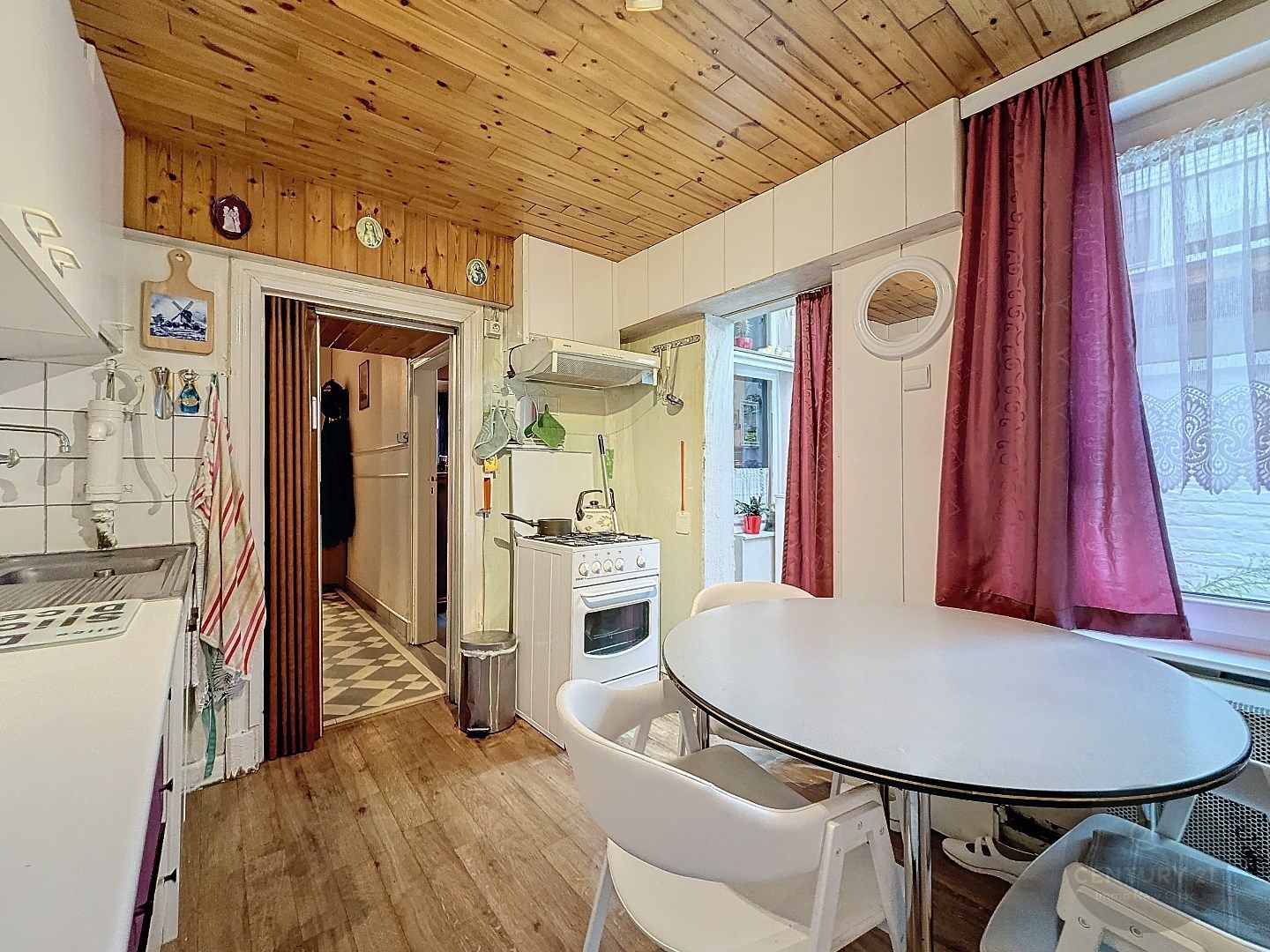 RUIME CHARMANTE WONING NABIJ LIPPENSLAAN foto 9