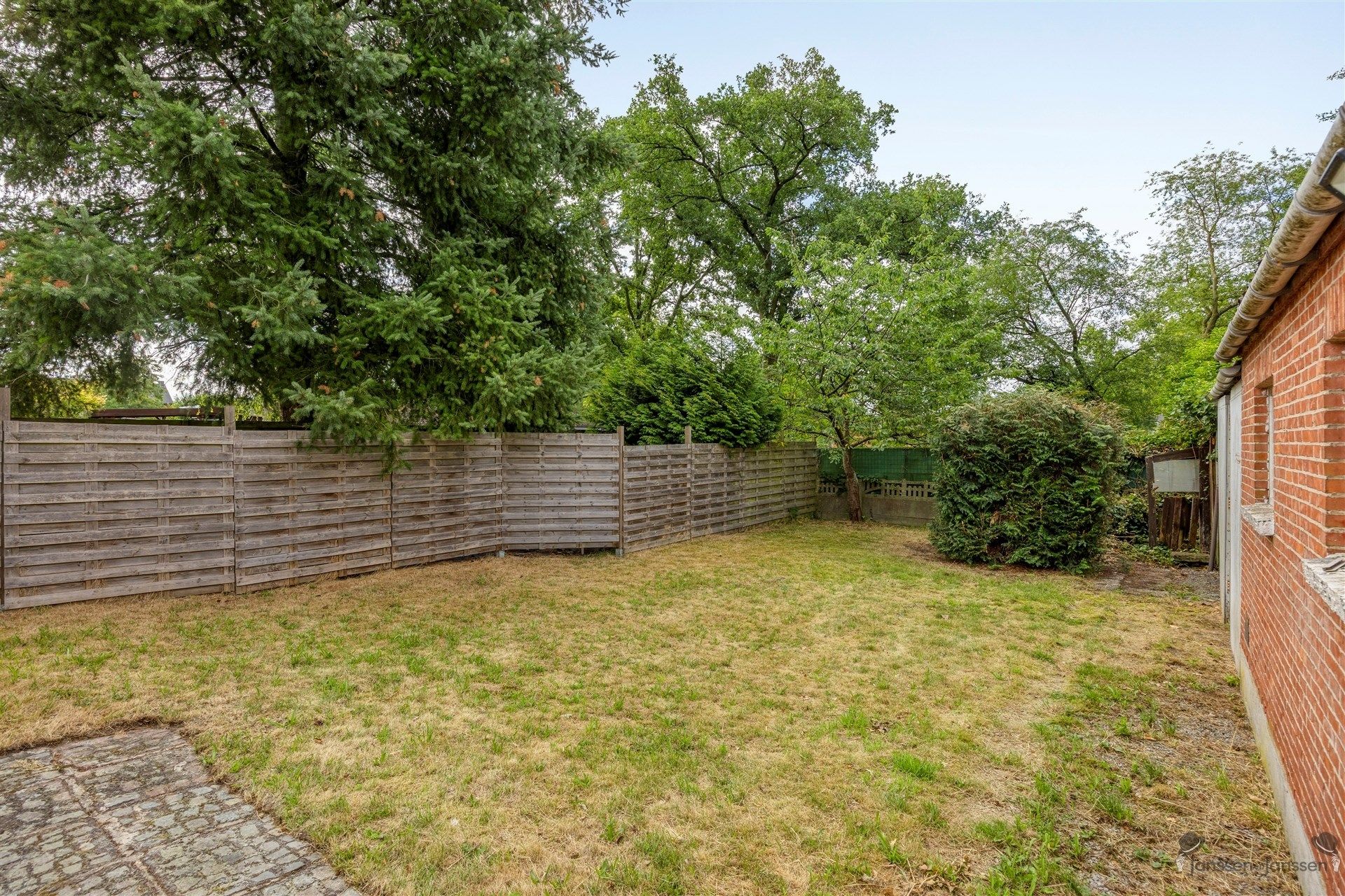 TE HUUR - Rustig gelegen gelijkvloers appartement met tuin te Leopoldsburg foto 23