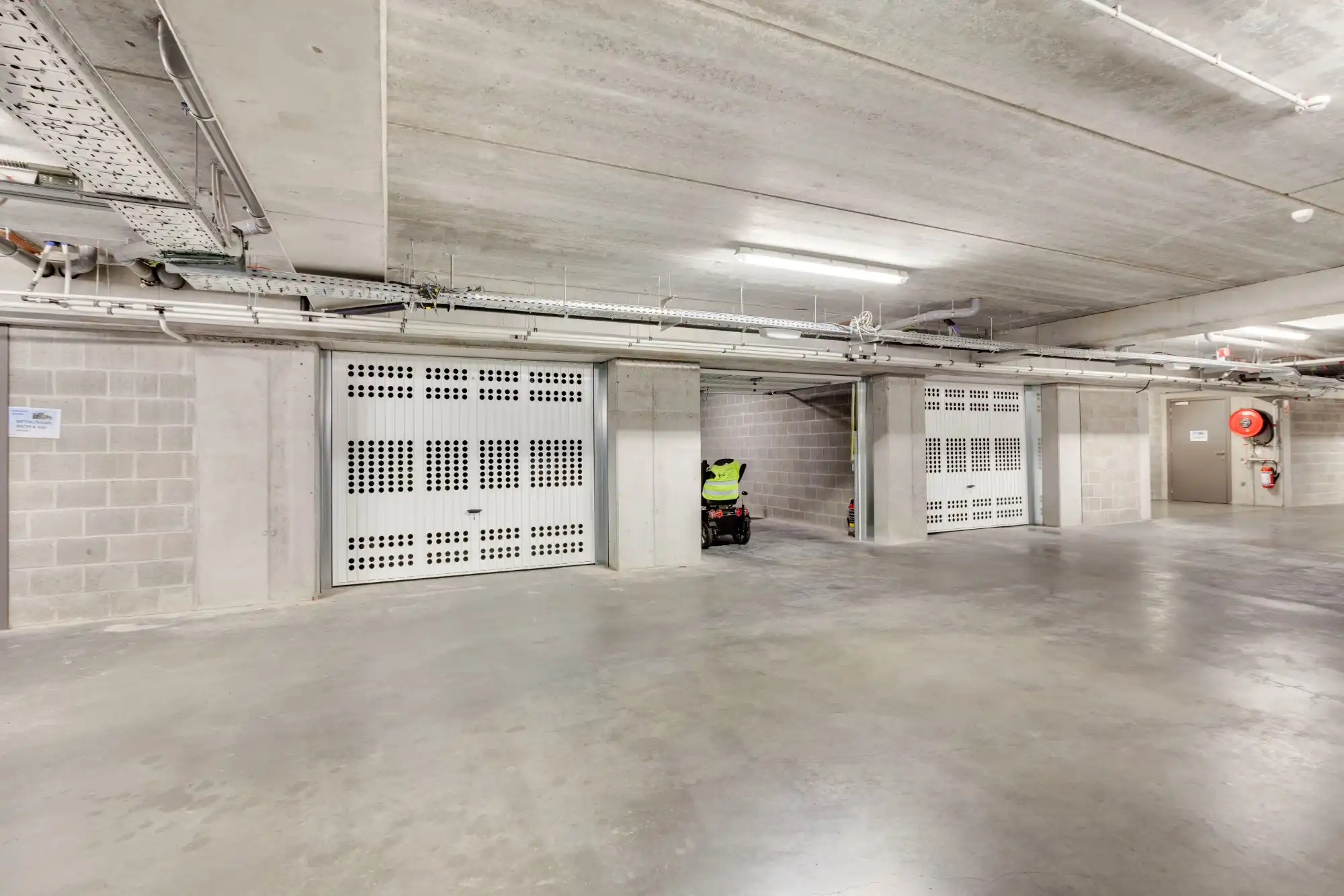Erkende assistentiewoning met garagebox in een uiterst charmante omgeving foto 13