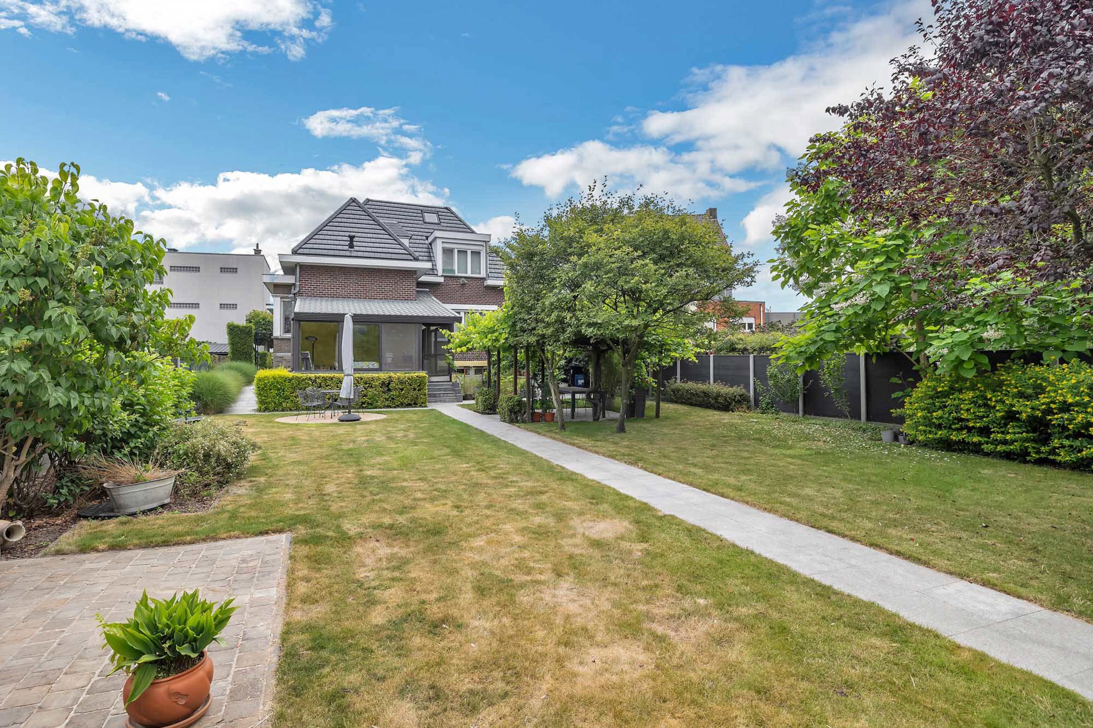 Gezellige, instapklare woning met ruime tuin foto 19