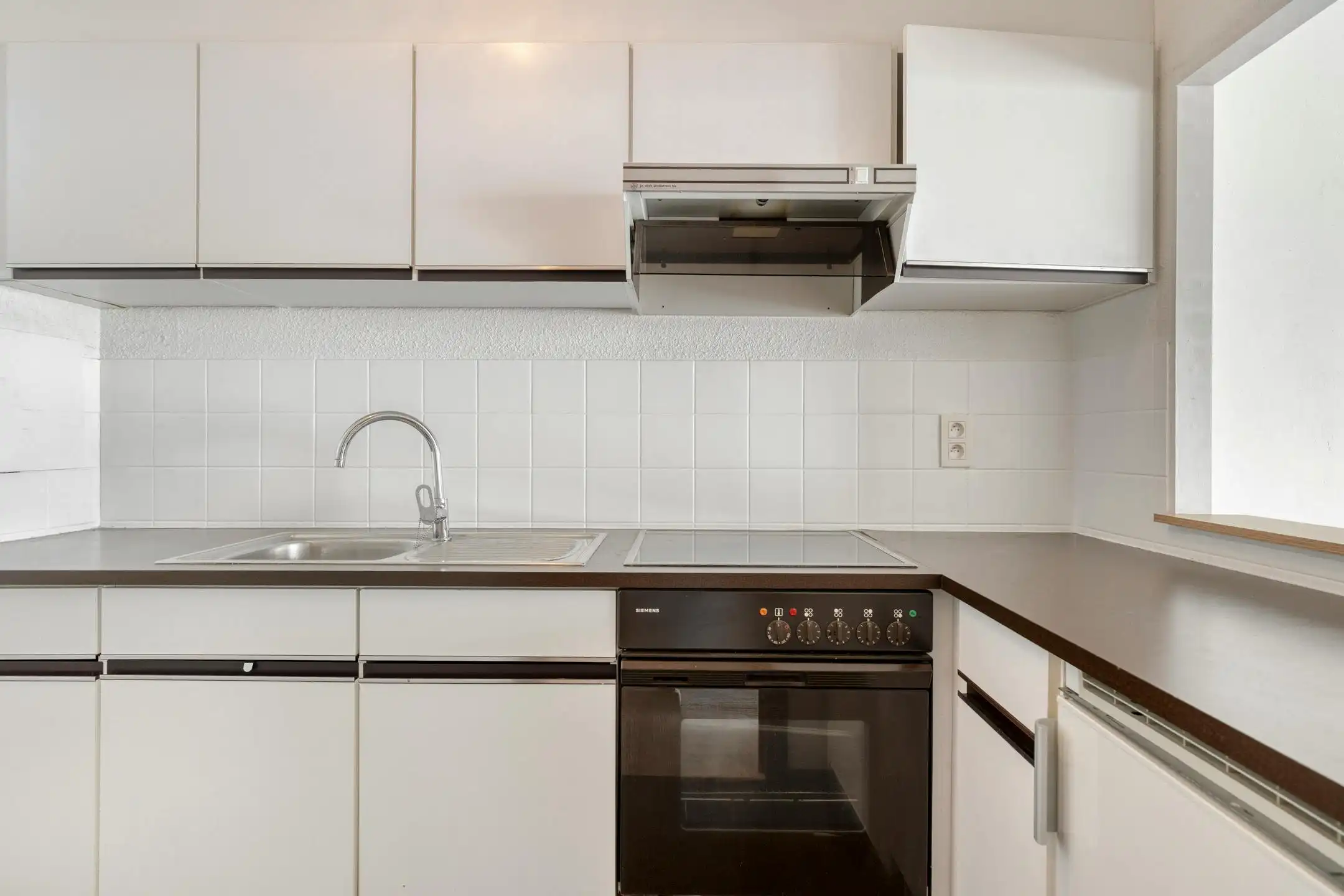 Appartement te koop in Blankenberge met frontaal zeezicht foto 9