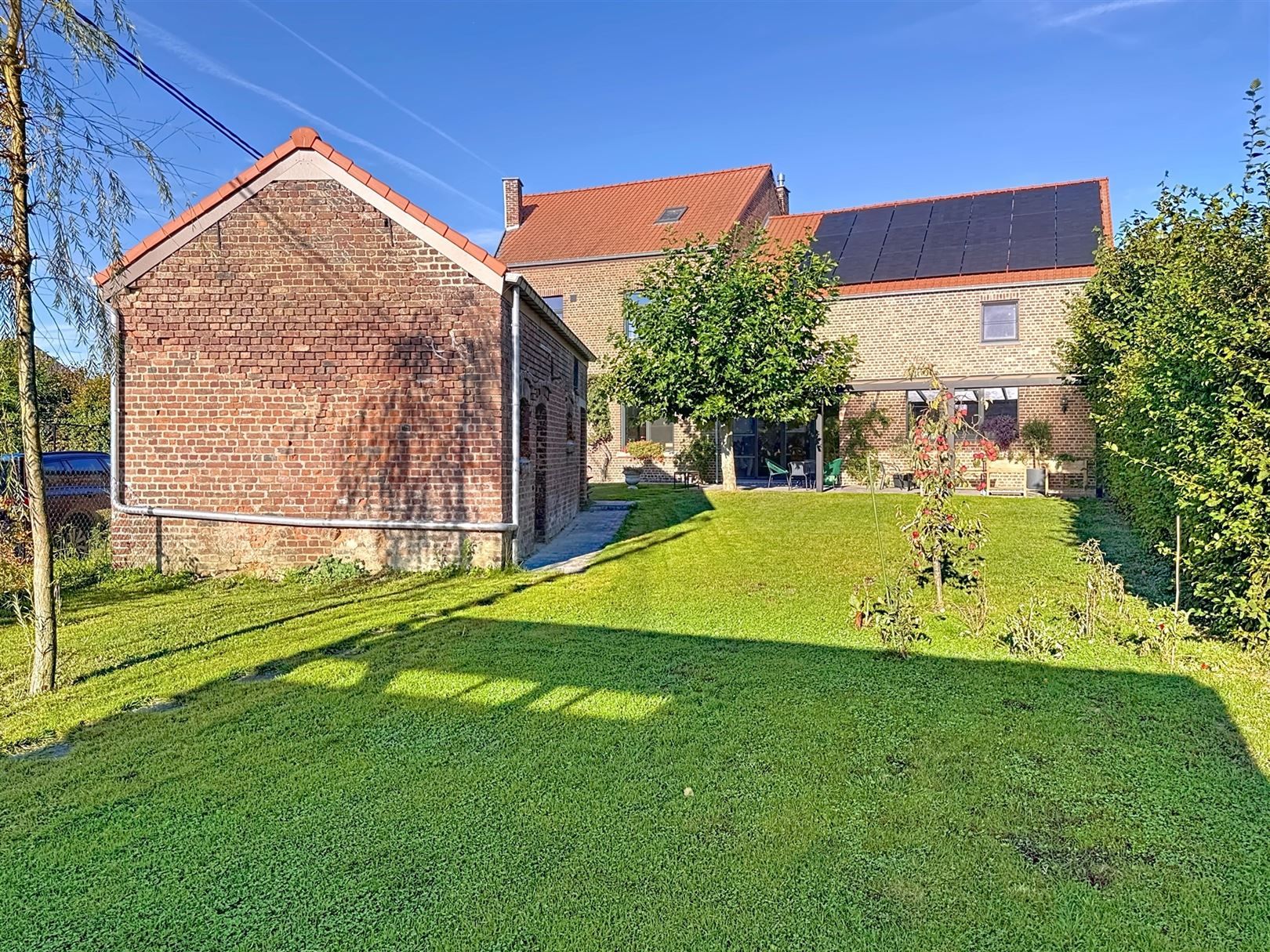 Gerenoveerde ruime woning, tuin, bijgebouw, 5a 45ca foto 3