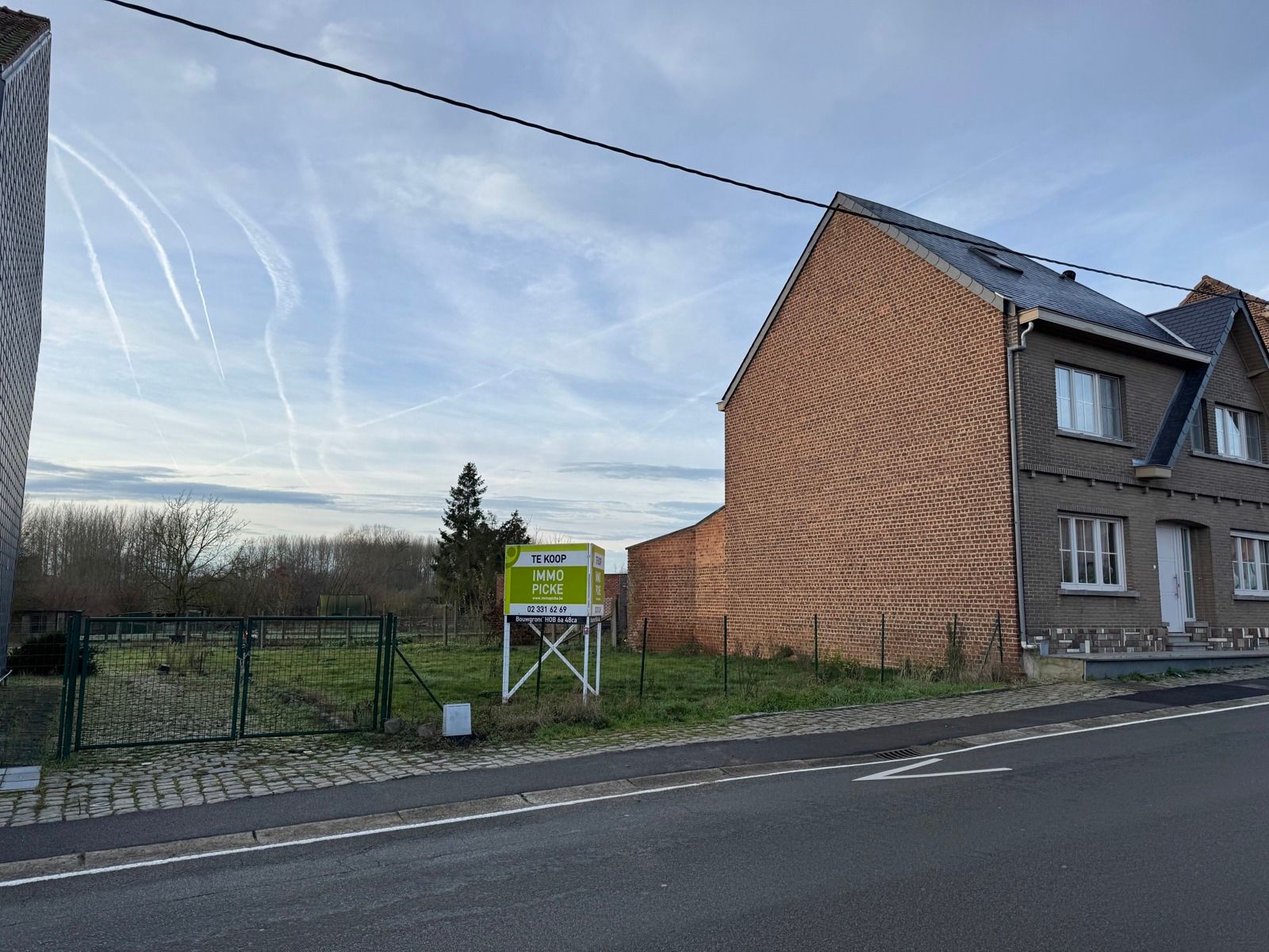 Perceel bouwgrond voor een halfopen bebouwing foto 2