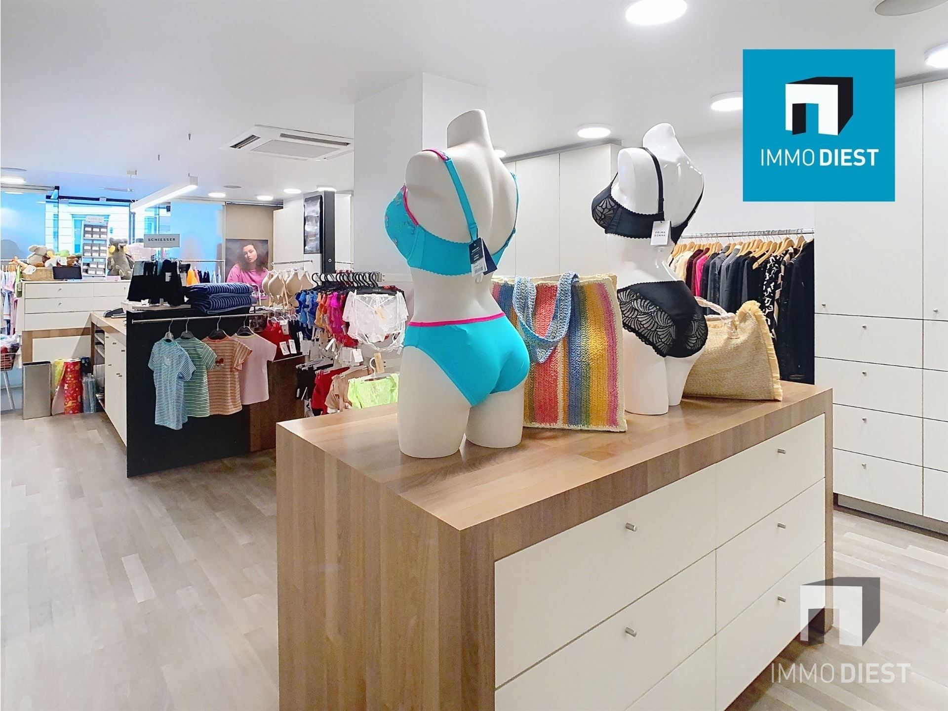 Handelshuis met woonst in centrum Diest foto 4