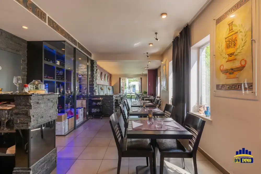 Restaurant met zonnig terras en open keuken over te nemen in Sint-Martens-Latem foto 9