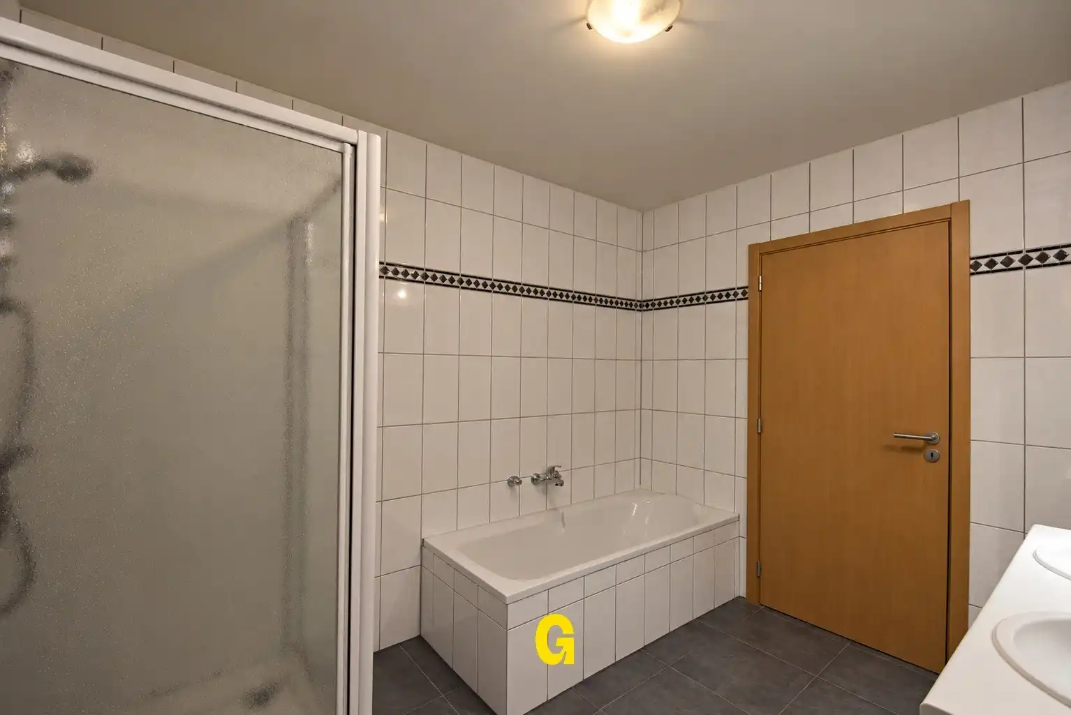 Ruim en degelijk gelijkvloersappartement met groot terras en tuintje   foto 16