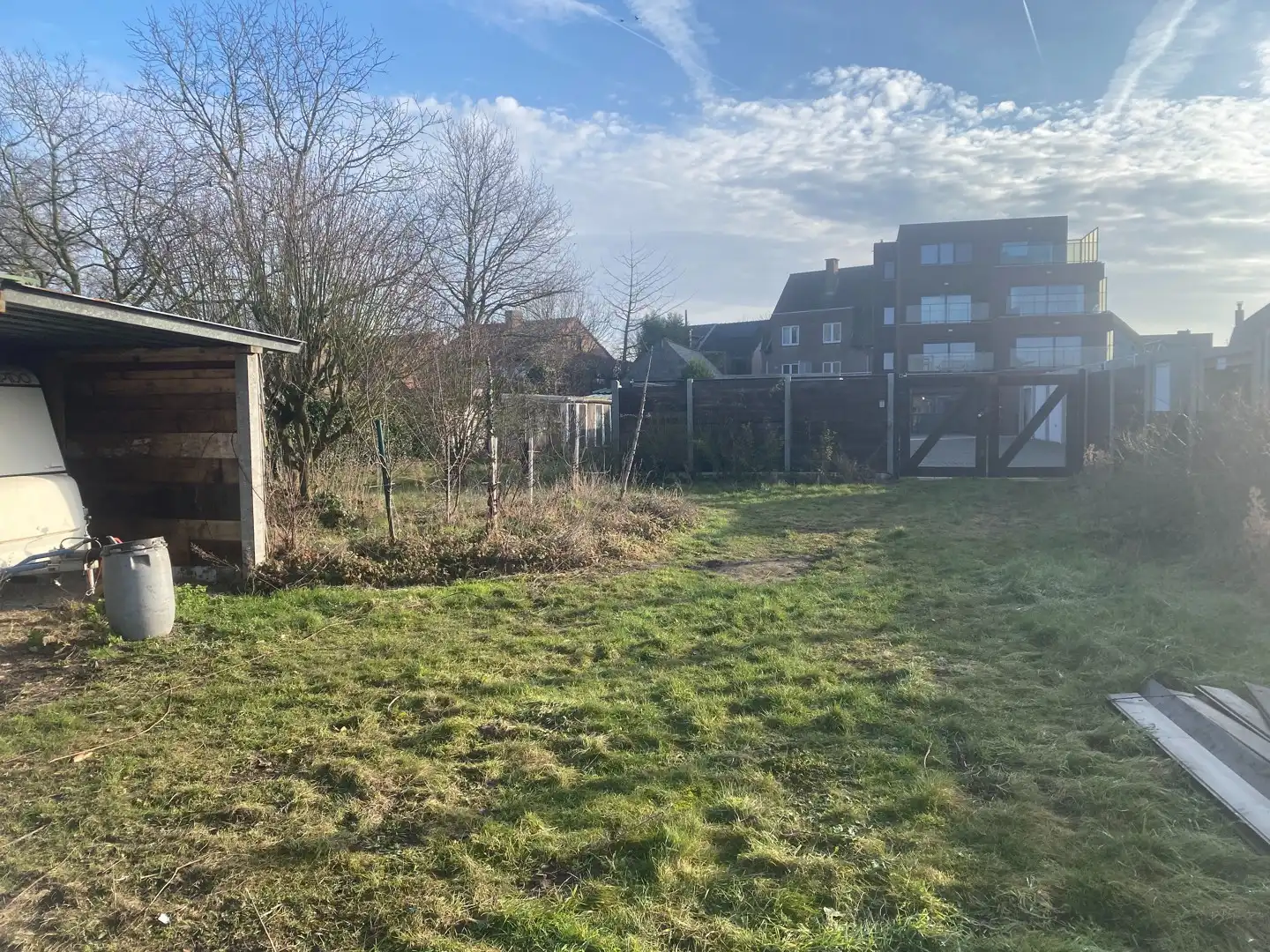 Centraal gelegen te renoveren woning met ruime garage en achterliggende tuin foto 13