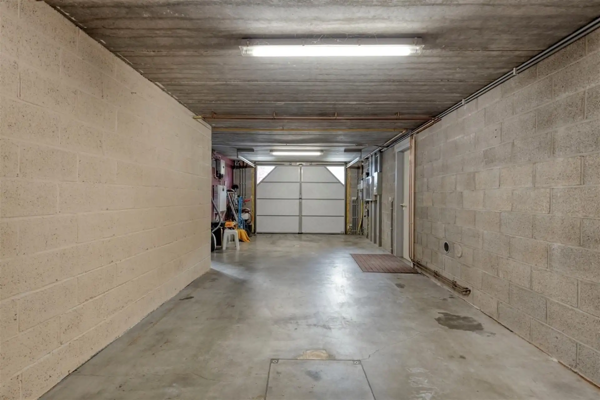 Recente en instapklare villa met 3/4 slaapkamers + bureau foto 22