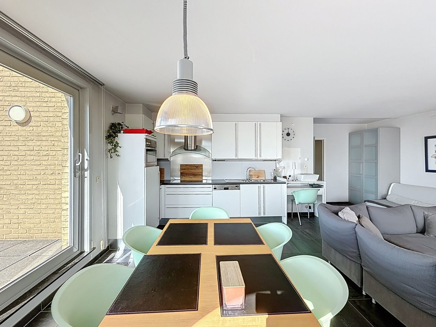 Dakappartement met twee zeer ruime terrassen op toplocatie te Oostende foto 7