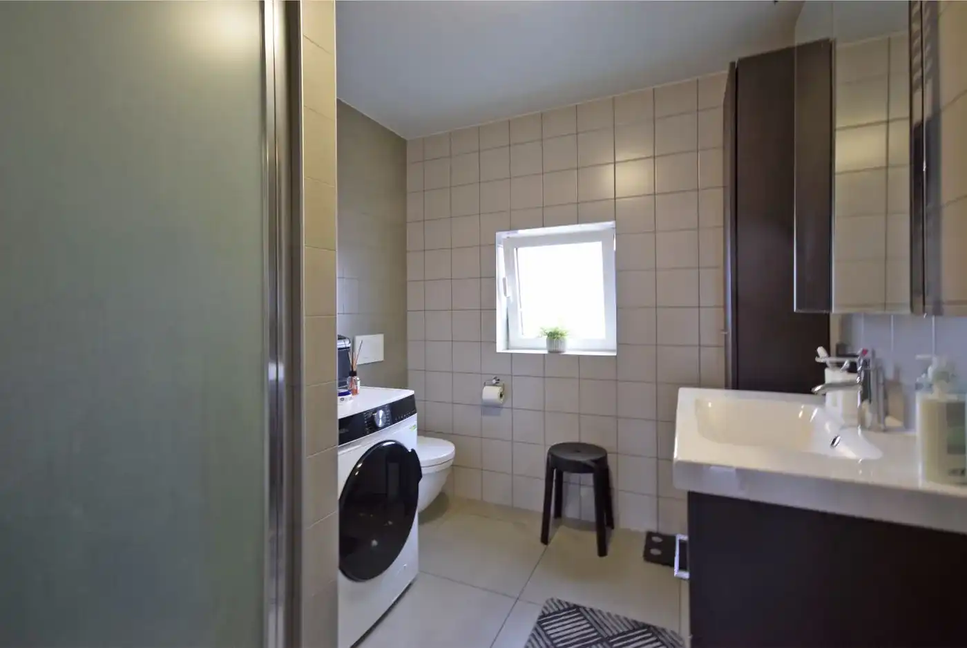 TWEE SLAAPKAMER APPARTEMENT MET GARAGE EN AUTOSTAANPLAATS CENTRUM RUMBEKE foto 7