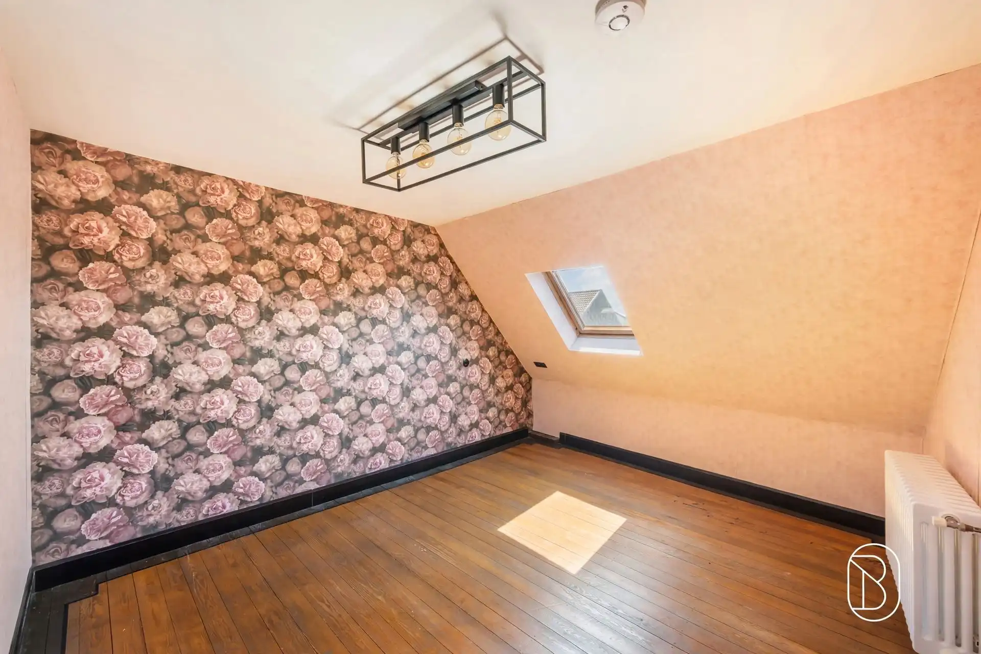 Bezoekmoment 10/09 van 16u30-18u30! Karakterwoning met 5SLK, 2 garages en uitweg achteraan! foto 12