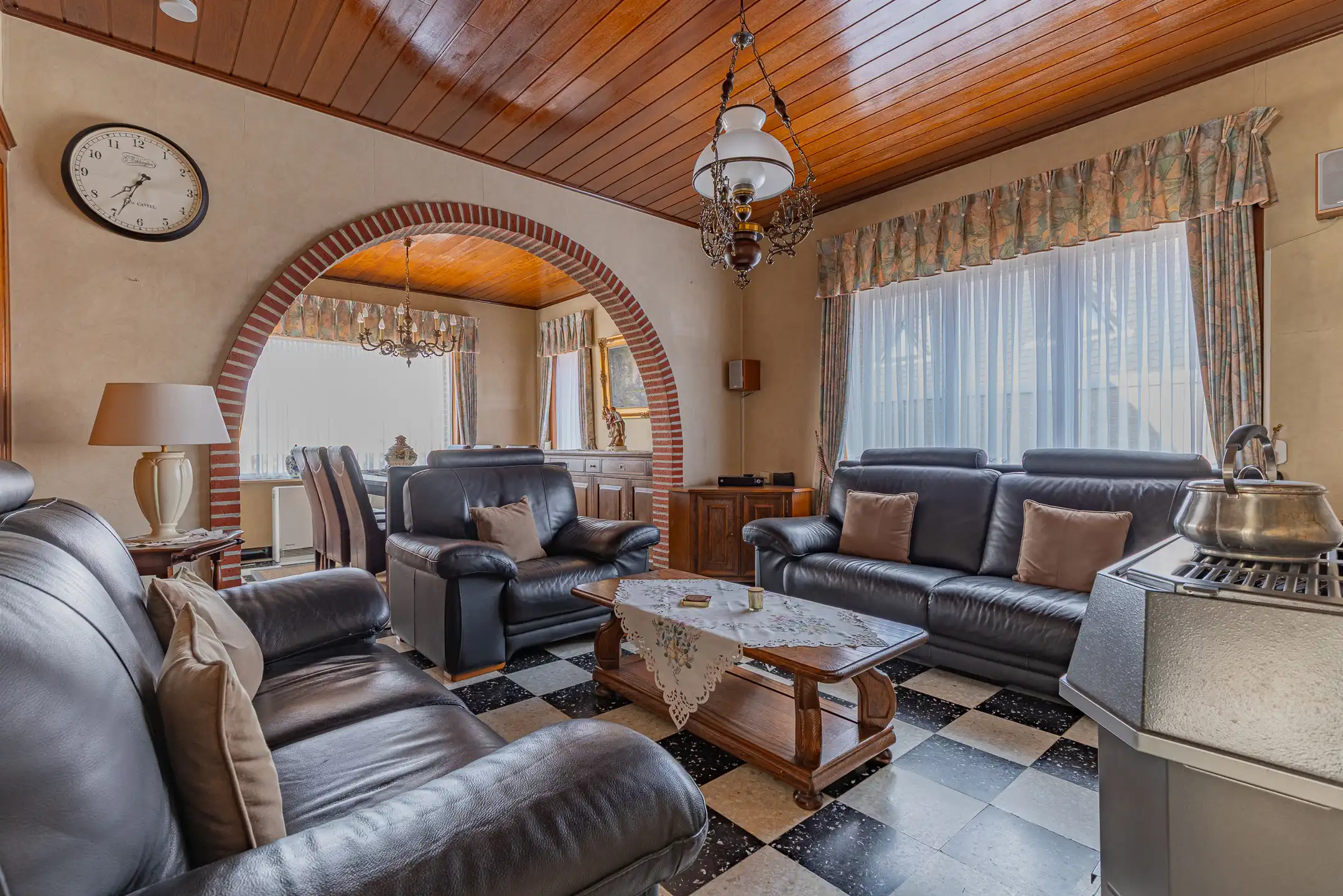 LEDE - Centraal gelegen woning met 2slk, garage en tuin foto 4