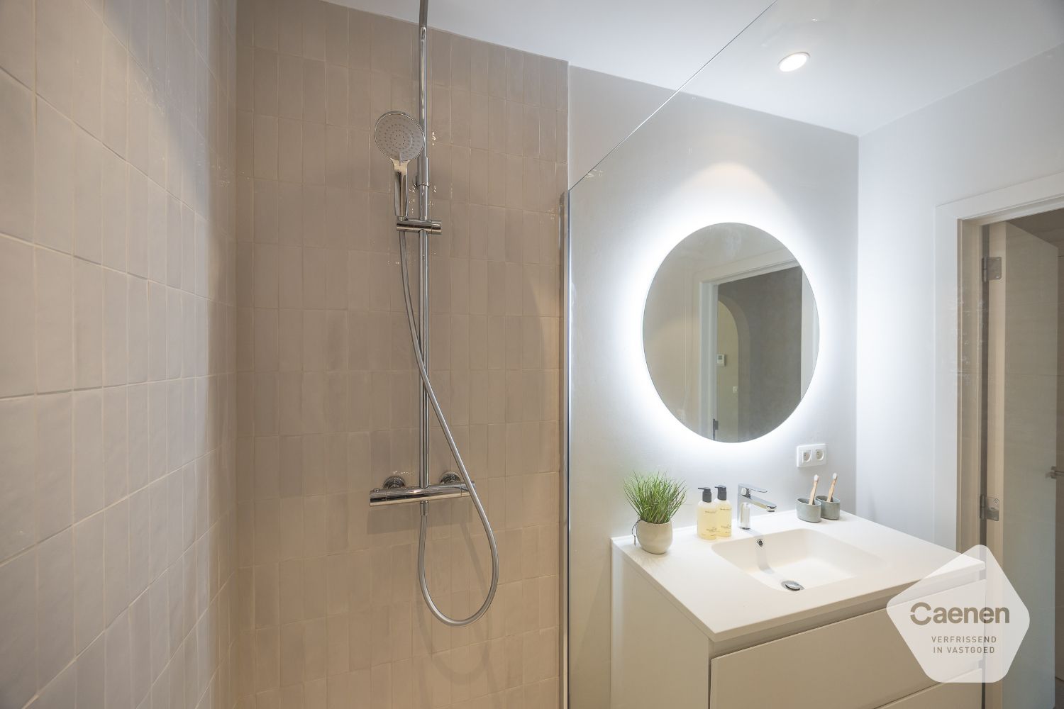 Gerenoveerd appartement op topligging foto 17