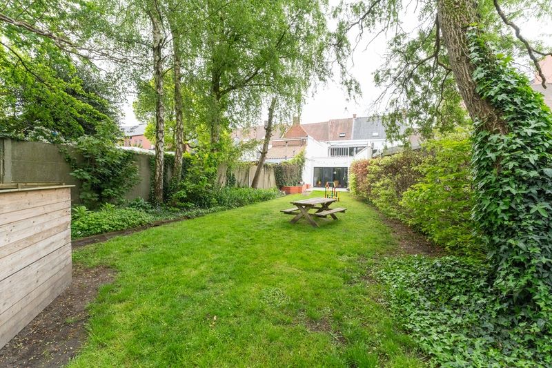 Centrum Roeselare :  Woning met top locatie en prachtige tuin foto {{pictureIndex}}