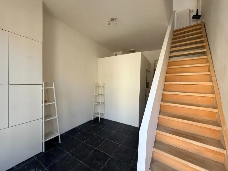 --- NIEUW --- Starterswoning nabij het centrum van Gent! foto 2