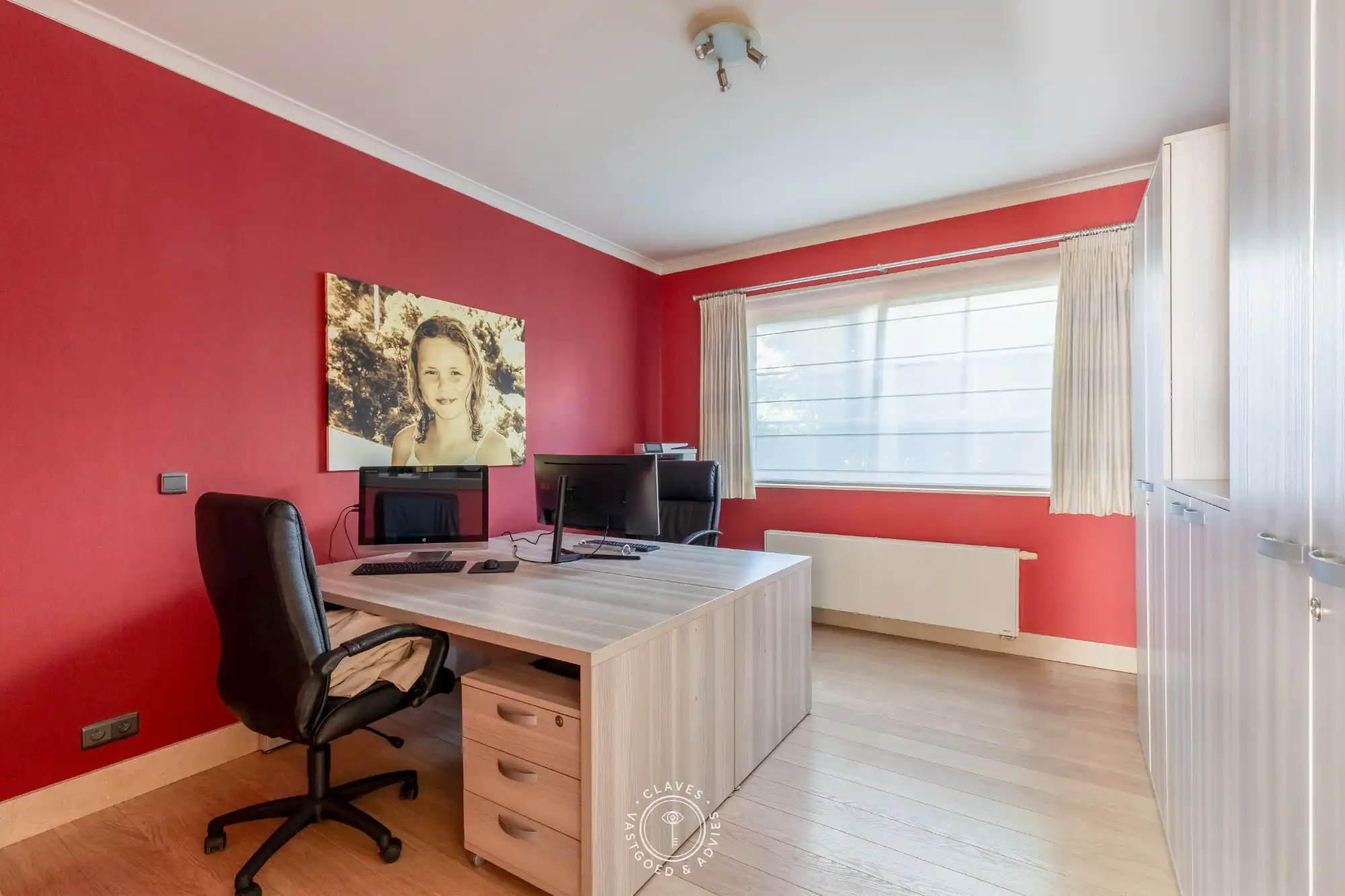 Stijlvol en kwalitatief wonen met een mooie tuin en uitzonderlijk ruime garage in Temse foto 16