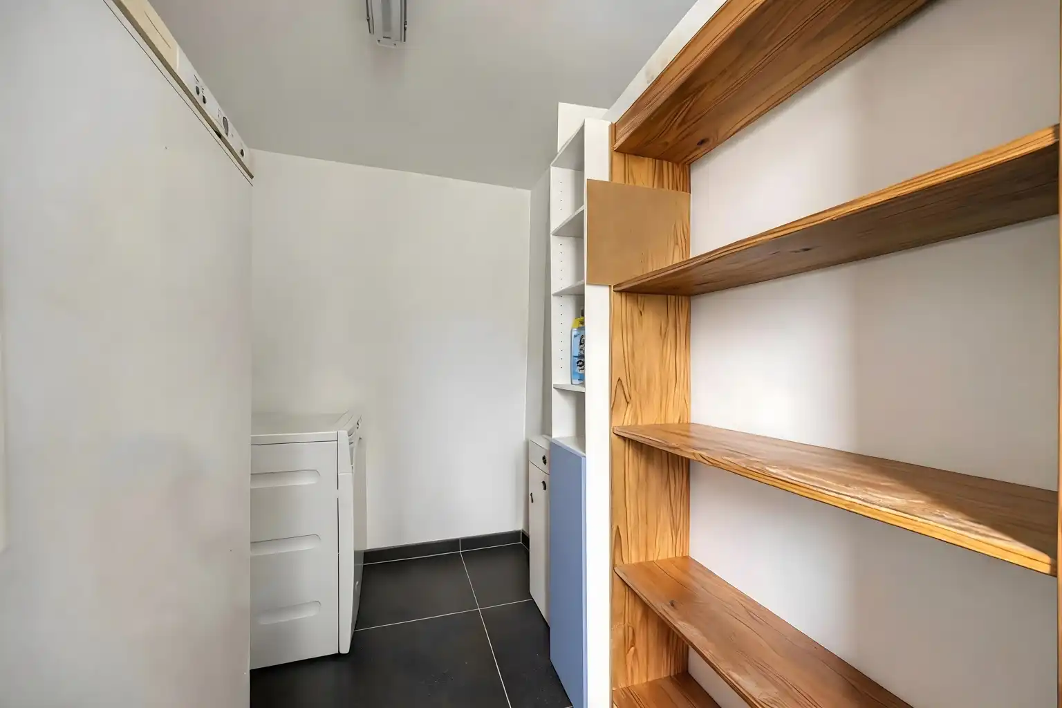 Instapklare woning in doodlopende straat te Vertrijk foto 14