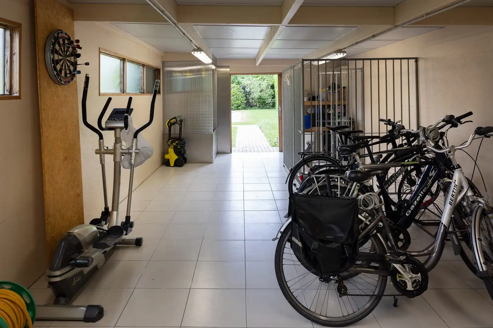Villa op 650 m² met 6 slaapkamers en zwembad. foto 20