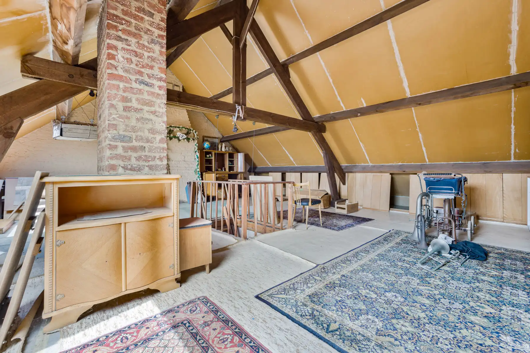 Goed onderhouden woning met garage en leuke tuin foto 23