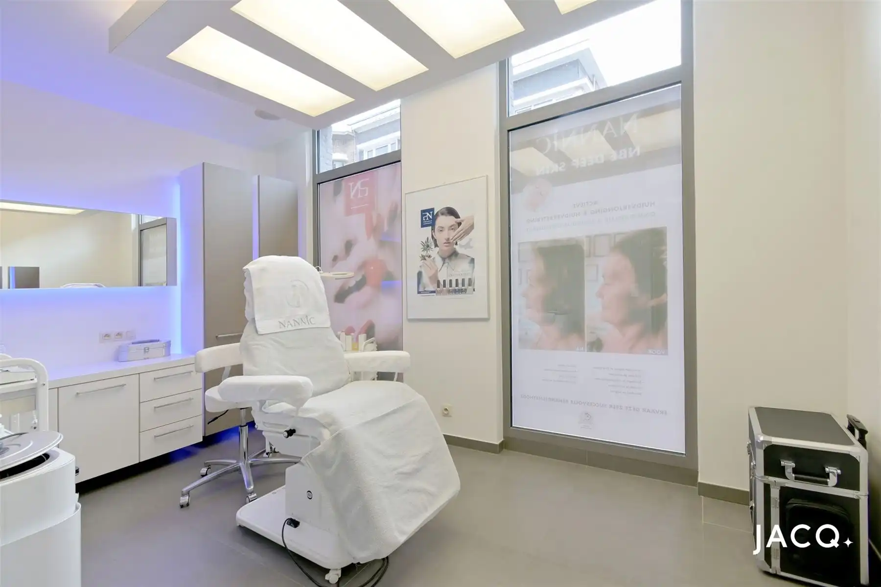 Gerenoveerd schoonheidsinstituut (156m²) met buitenruimte! foto 12