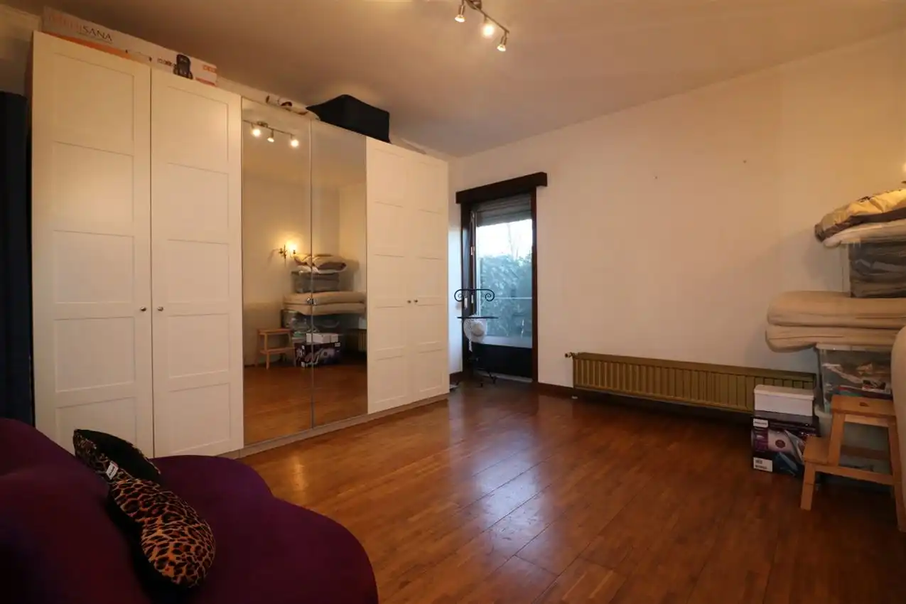 Rustig gelegen gelijkvloerse woning met drie slaapkamers foto 15