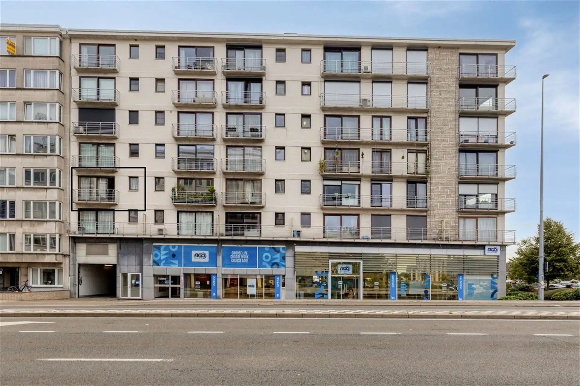 2 slpk appartement met autostaanplaats (+€ 20.000) foto {{pictureIndex}}