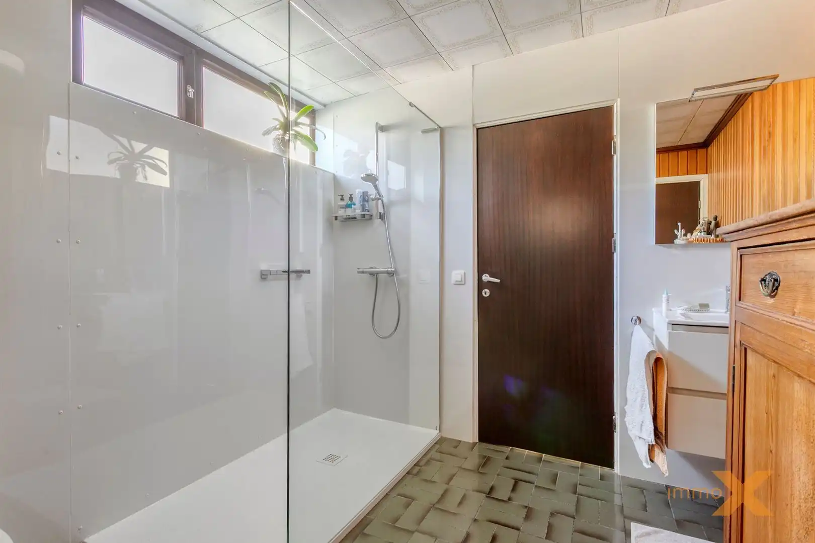 CHARMANTE WONING MET 4 SLAAPKAMERS!! foto 10