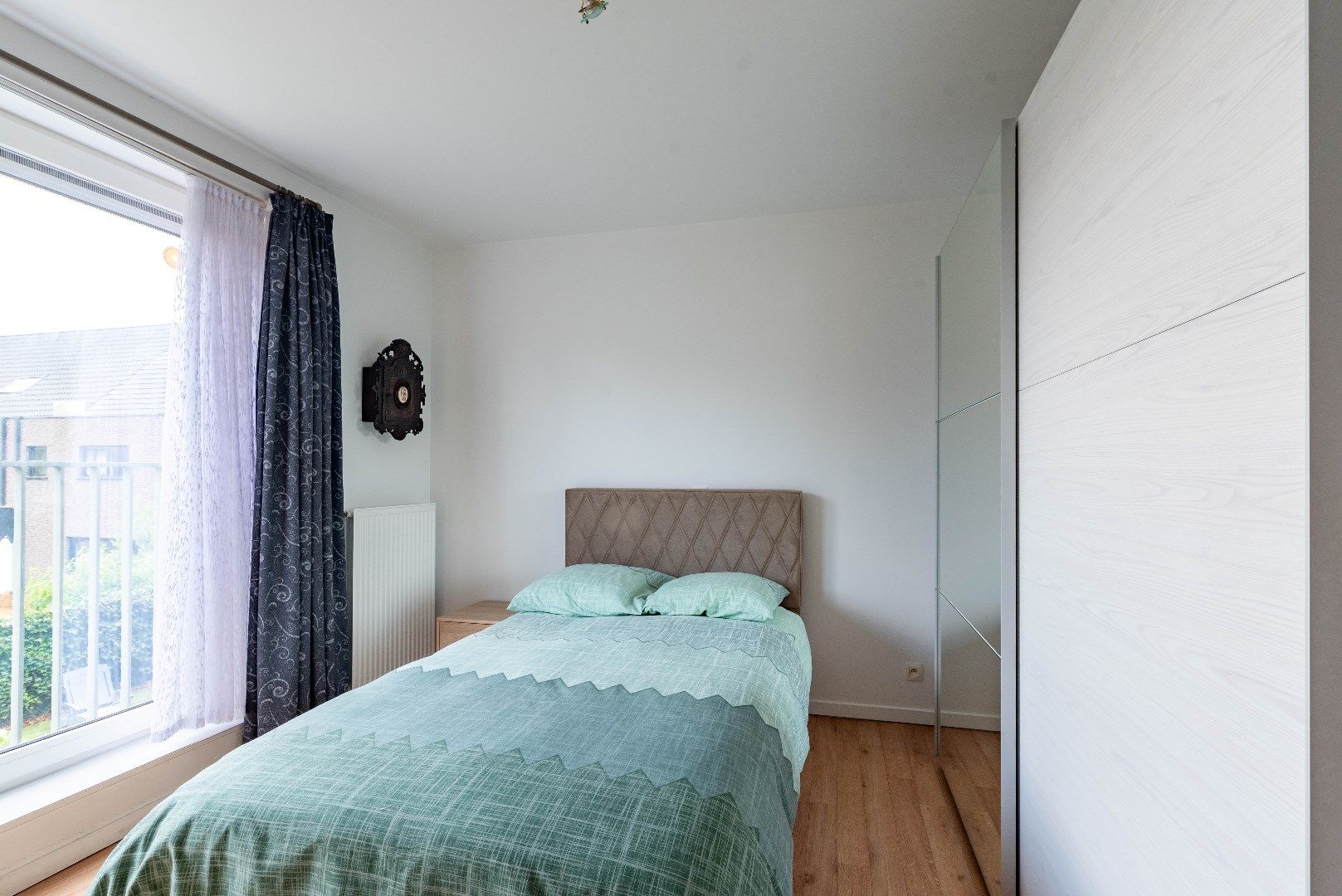 Modern appartement met terras en autostaanplaats foto 17