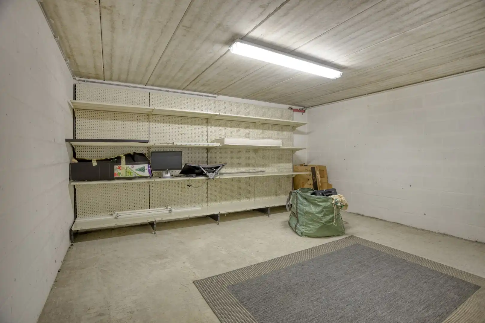 Instapklare vrijstaande woning in rustige woonbuurt nabij het centrum van Tongeren foto 24