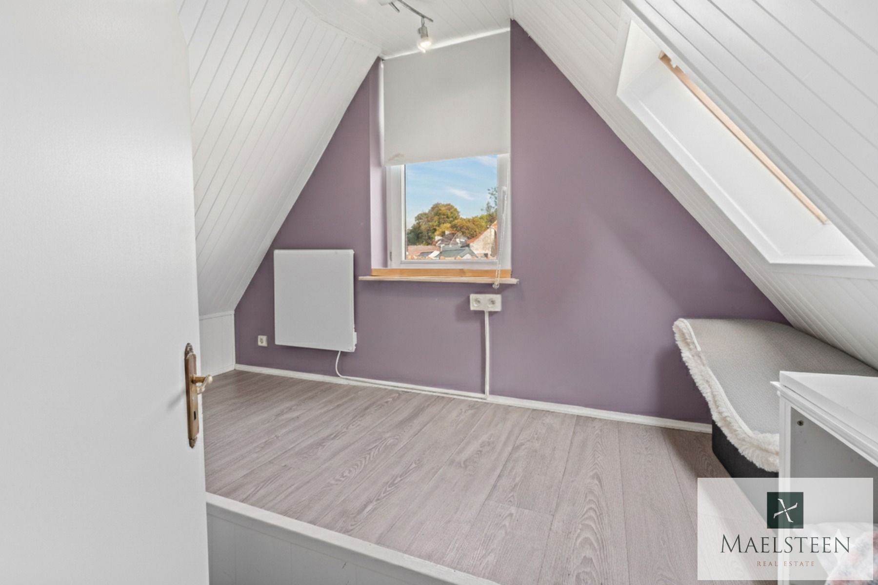 Instapklare trapgevelwoning, gelegen in Brugge centrum foto 15