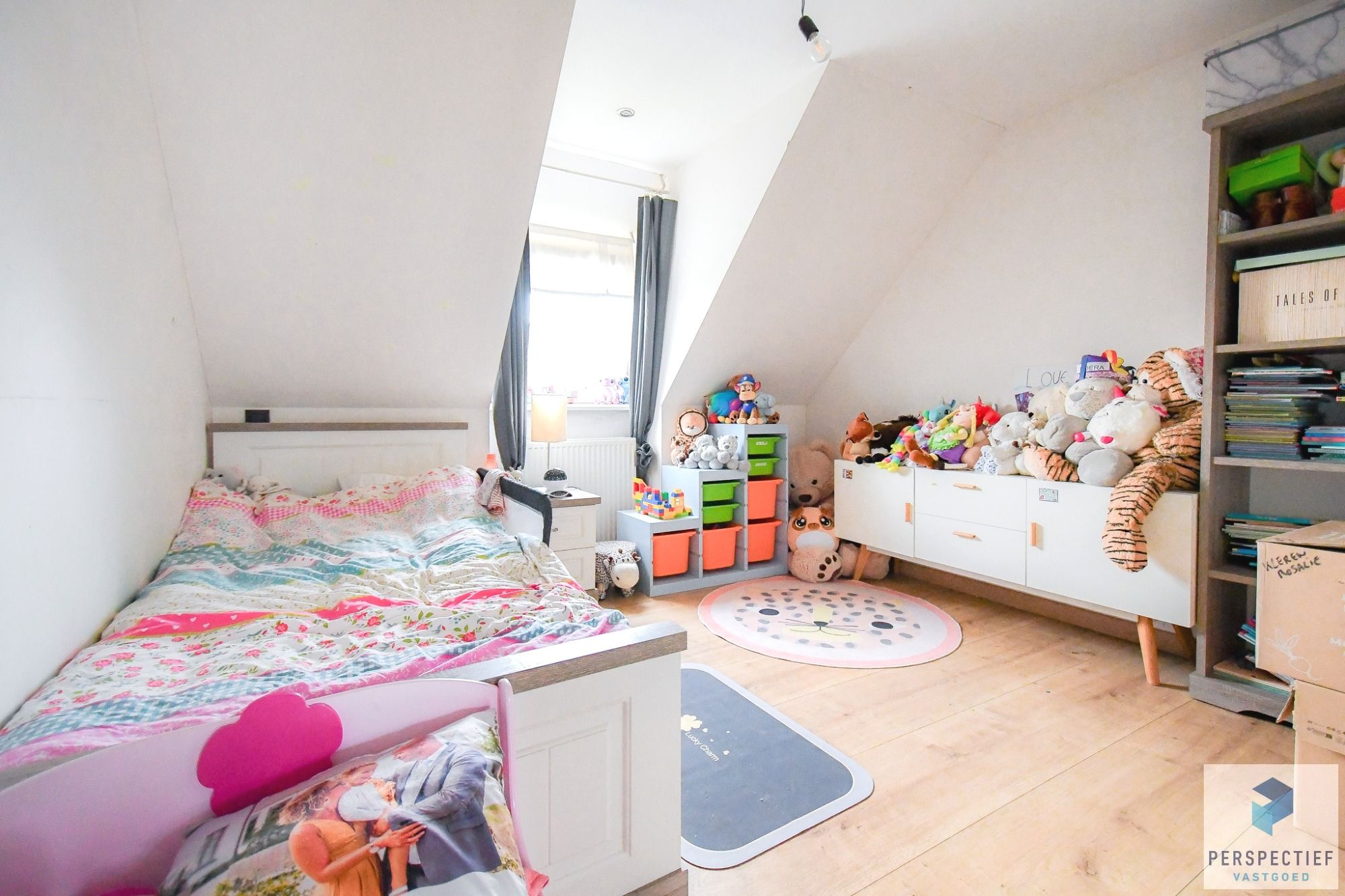 Ruime recente woning met 4 slaapkamers op uiterst rustige locatie foto 11