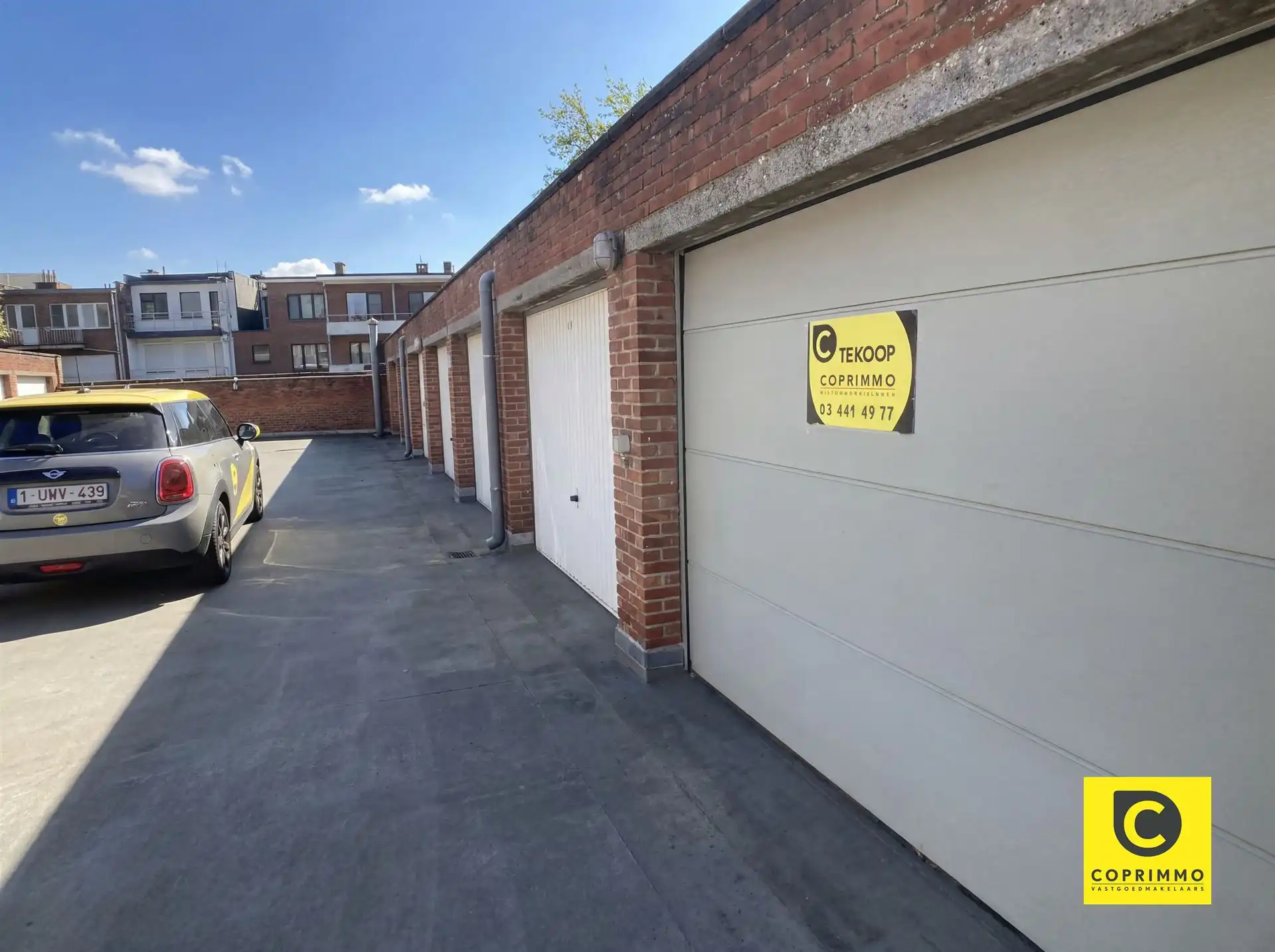Ruime garagebox met automatische poort!  foto 2