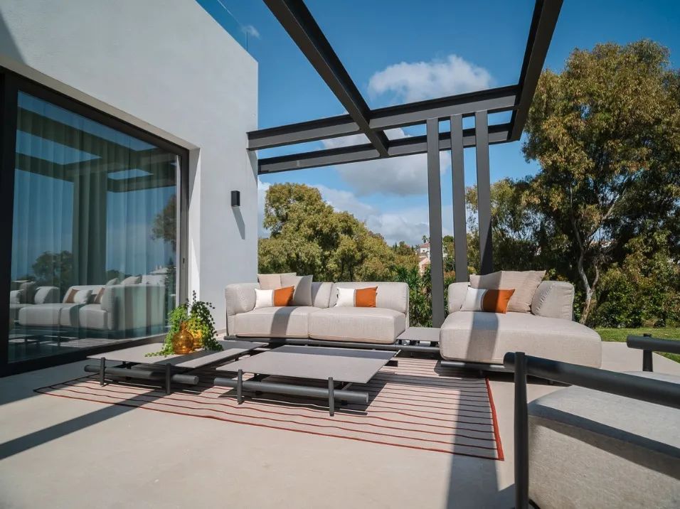 Leven op topniveau: instapklare designvilla met panoramisch uitzicht in het hart van La Quinta foto 24