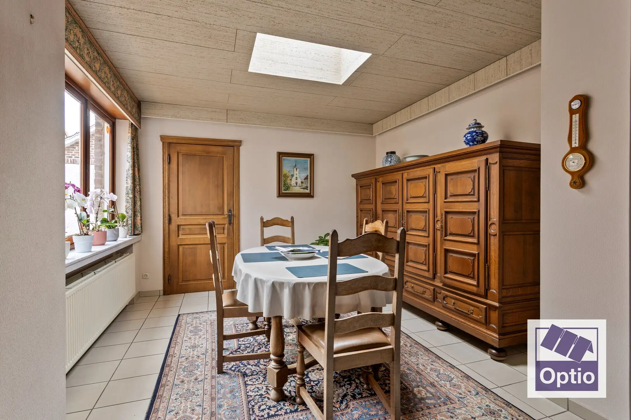 Woning met 5 slaapkamers en grote tuin. foto 12