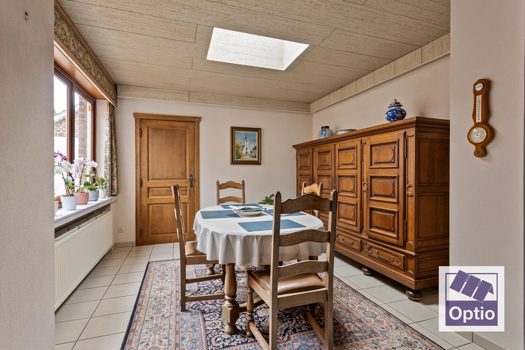 Woning met 5 slaapkamers en grote tuin. foto 12