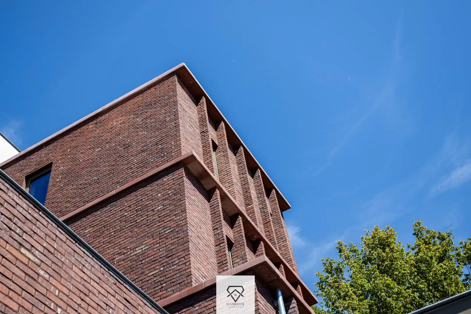 Eigentijdse halfopen nieuwbouwwoning met stadstuin en ruim terras – aankoop mogelijk aan 6% btw foto 2