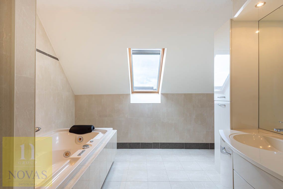 Midden centrum, 210m², zonnepanelen, 3 slaapkamers foto 15