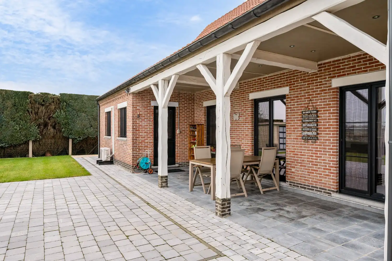 Instapklare open bebouwing op een perceel van 635 m². foto 39