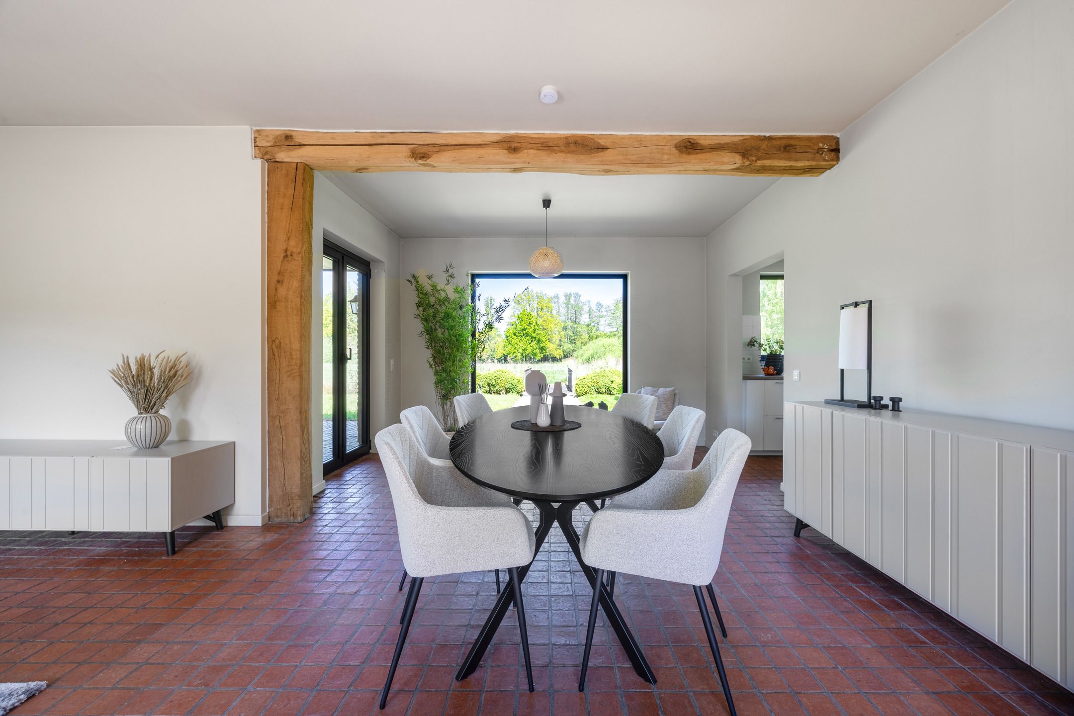 Charmante woning omringd door ca 6000m² aan prachtige natuur foto 7