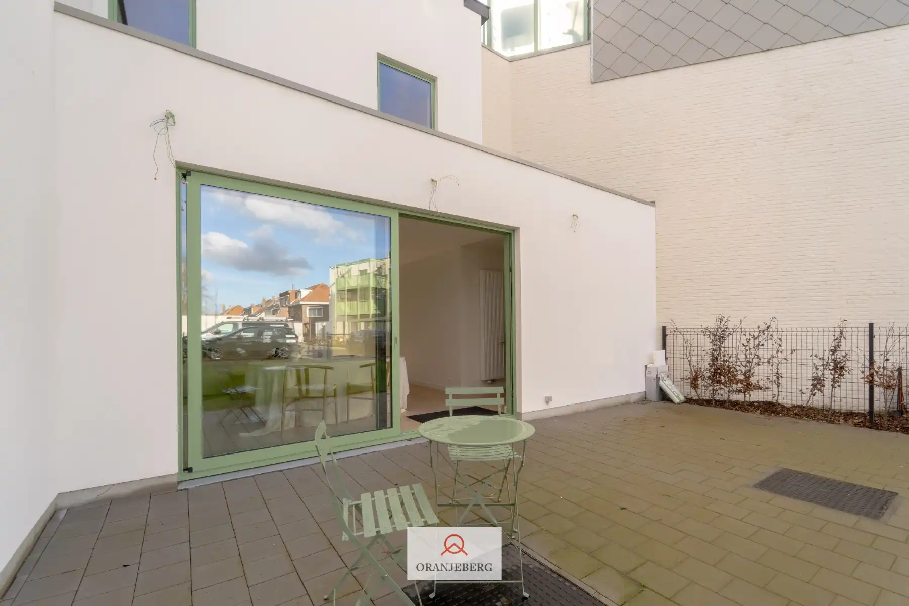 Ruime woning met 4 slpk's en tuin foto 12
