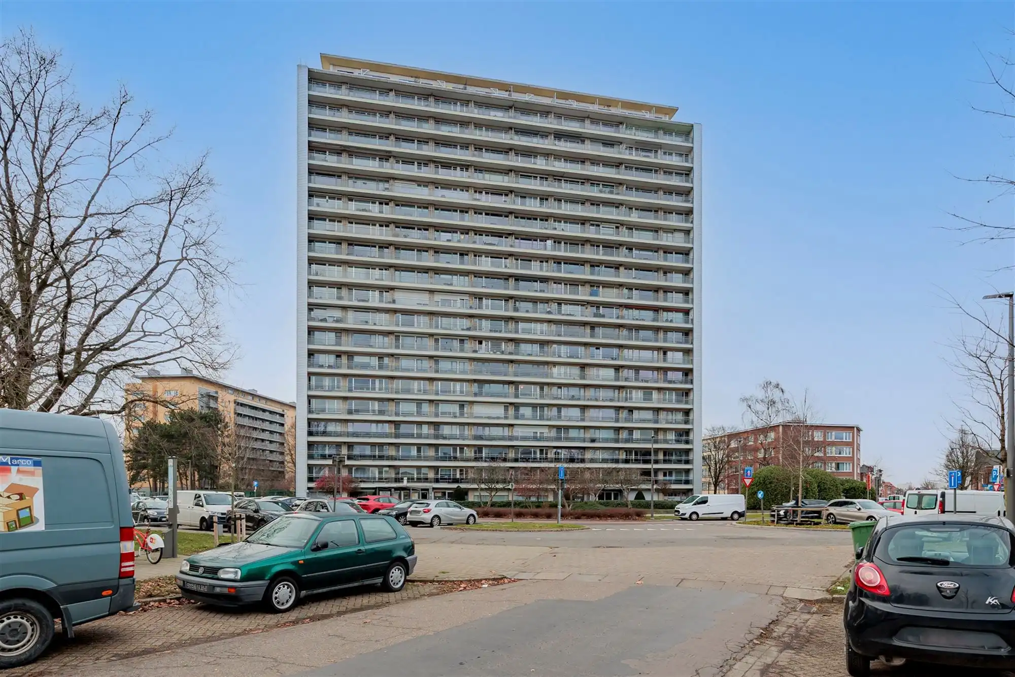 Appartement met 2 slaapkamers en twee terrassen en P foto 26