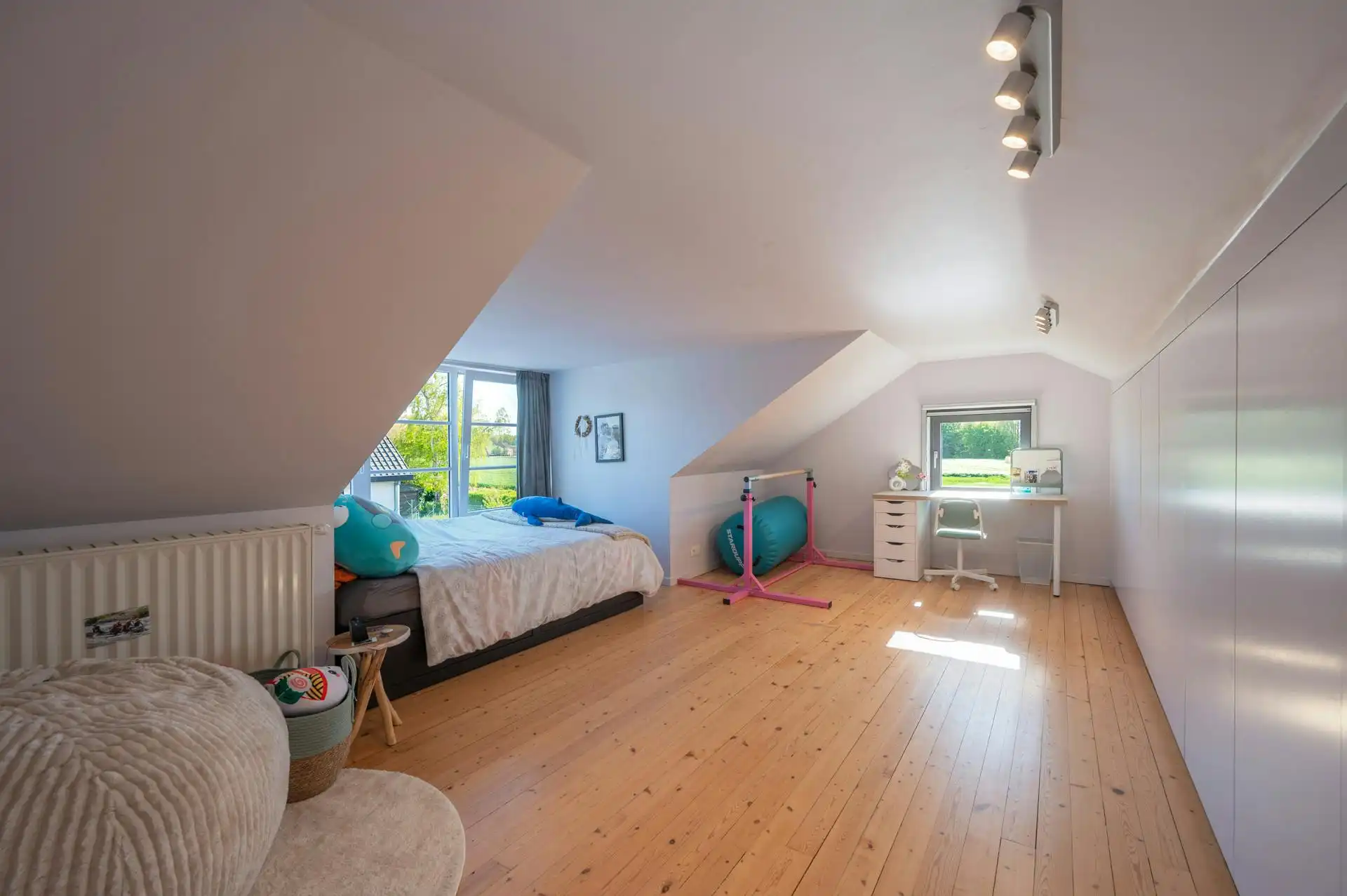 Huis met 4 slaapkamers en open zicht op groen vlakbij Brugge foto 17