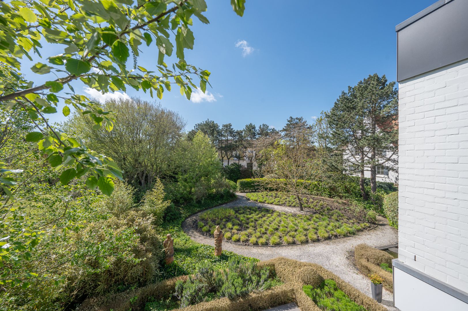 Prachtig gelijkvloers appartement met tuin ideaal gelegen aan de Zwinlaan foto 23