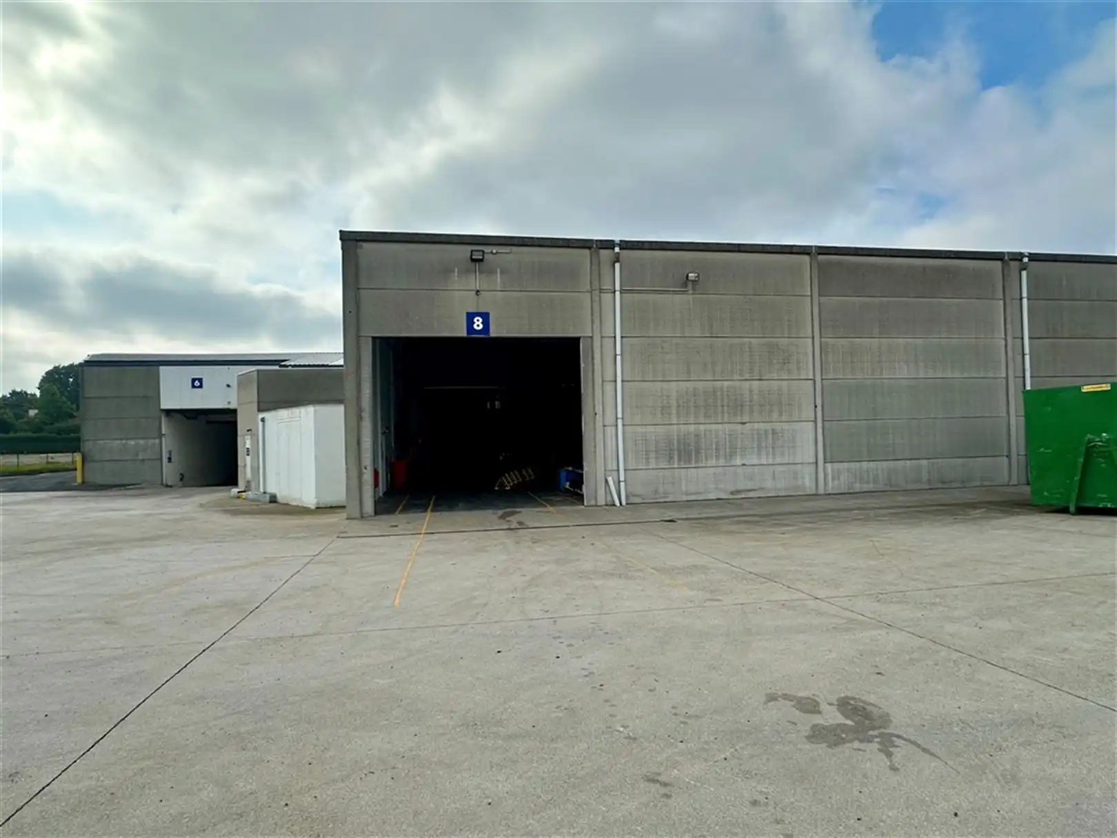 Magazijnen te huur op toplocatie in Kuurne foto 13
