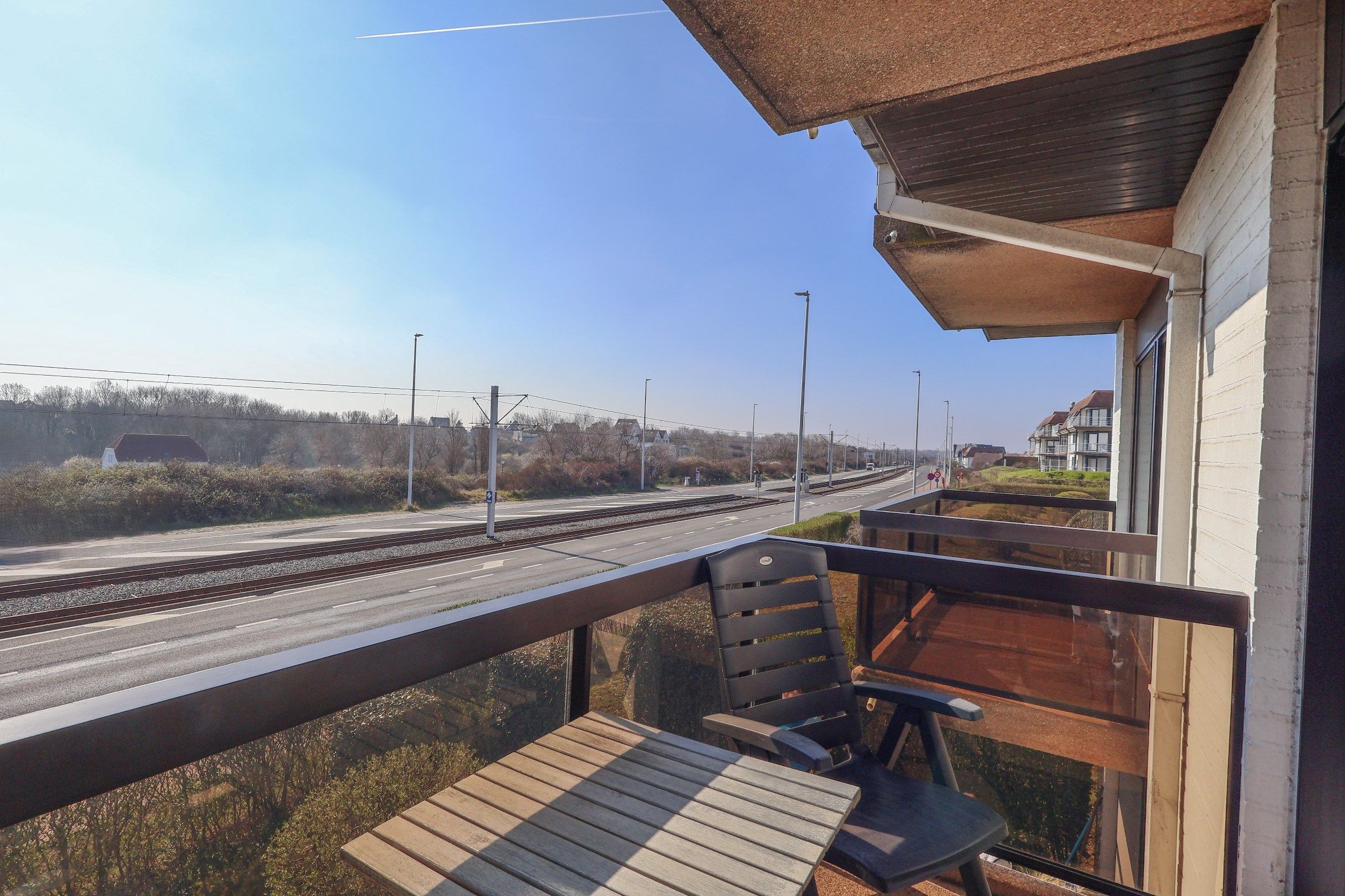 Zonnige studio op wandelafstand van de zee in Oostduinkerke foto 8