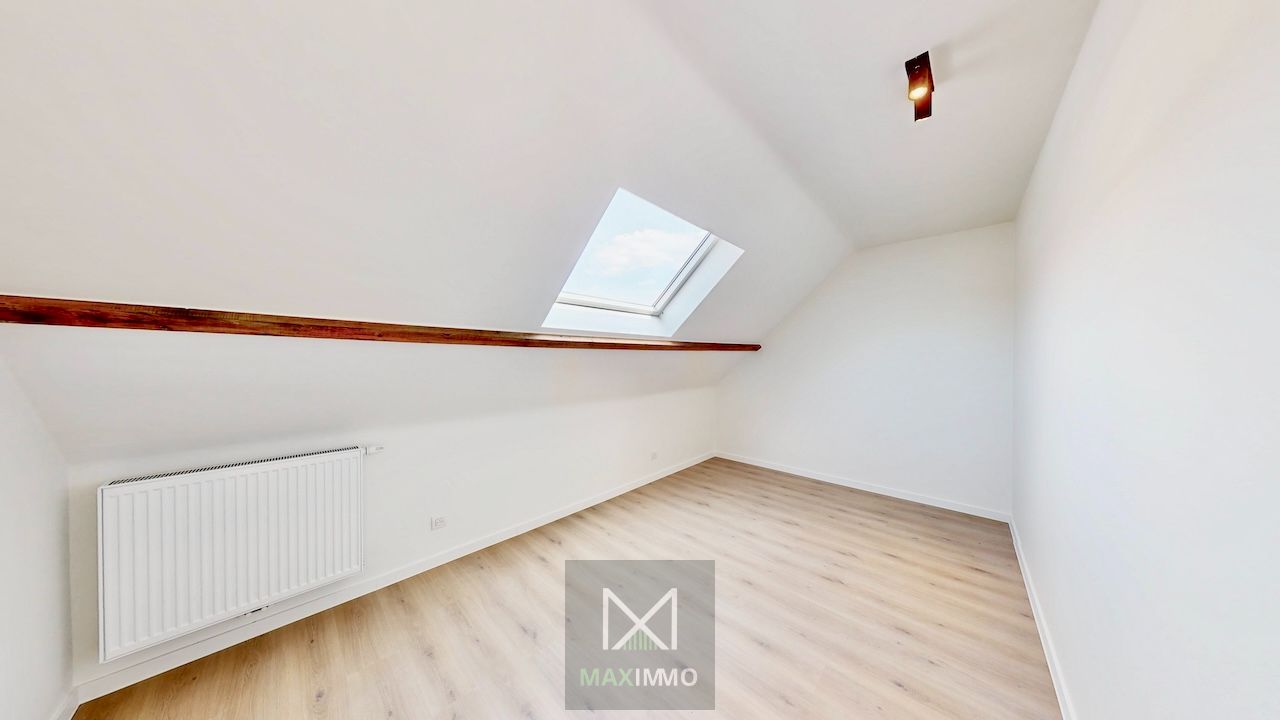 🏡 Instapklare & volledig gerenoveerde woning met 4 slaapkamers en zonnige tuin te koop in Lauwe – EPC B foto 13