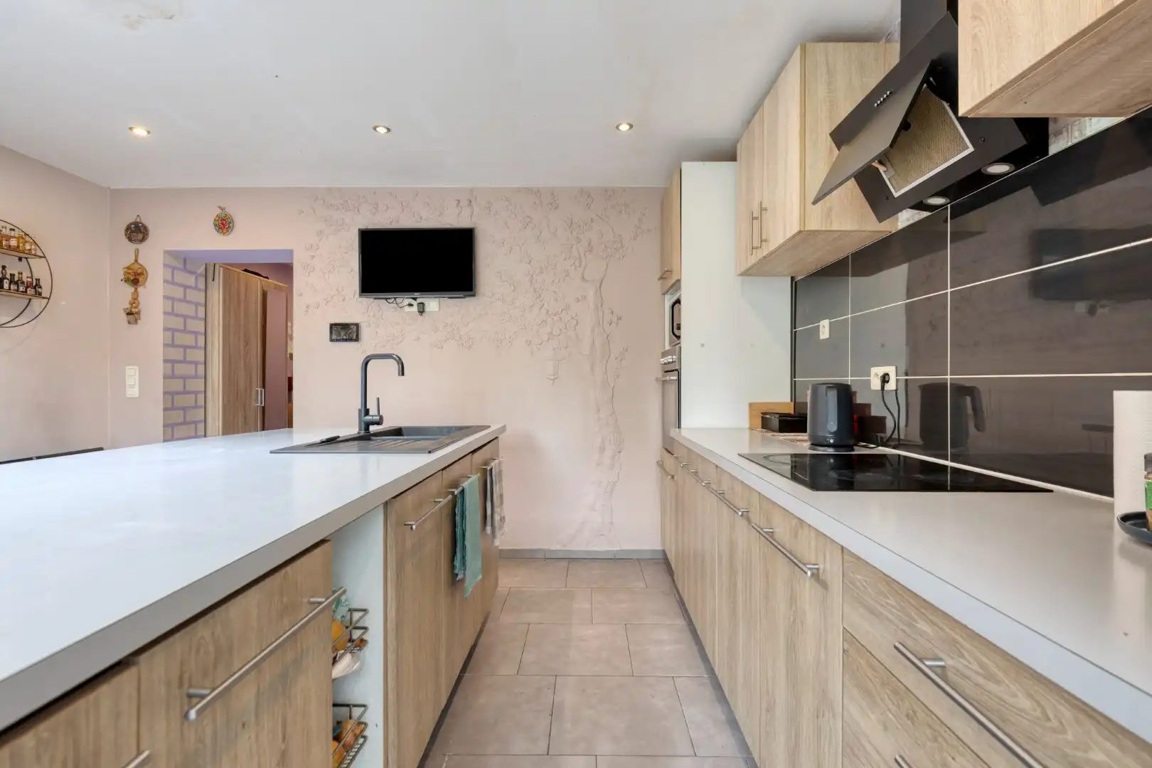 Rustig gelegen rijwoning met 3 slaapkamers en tuin foto 7