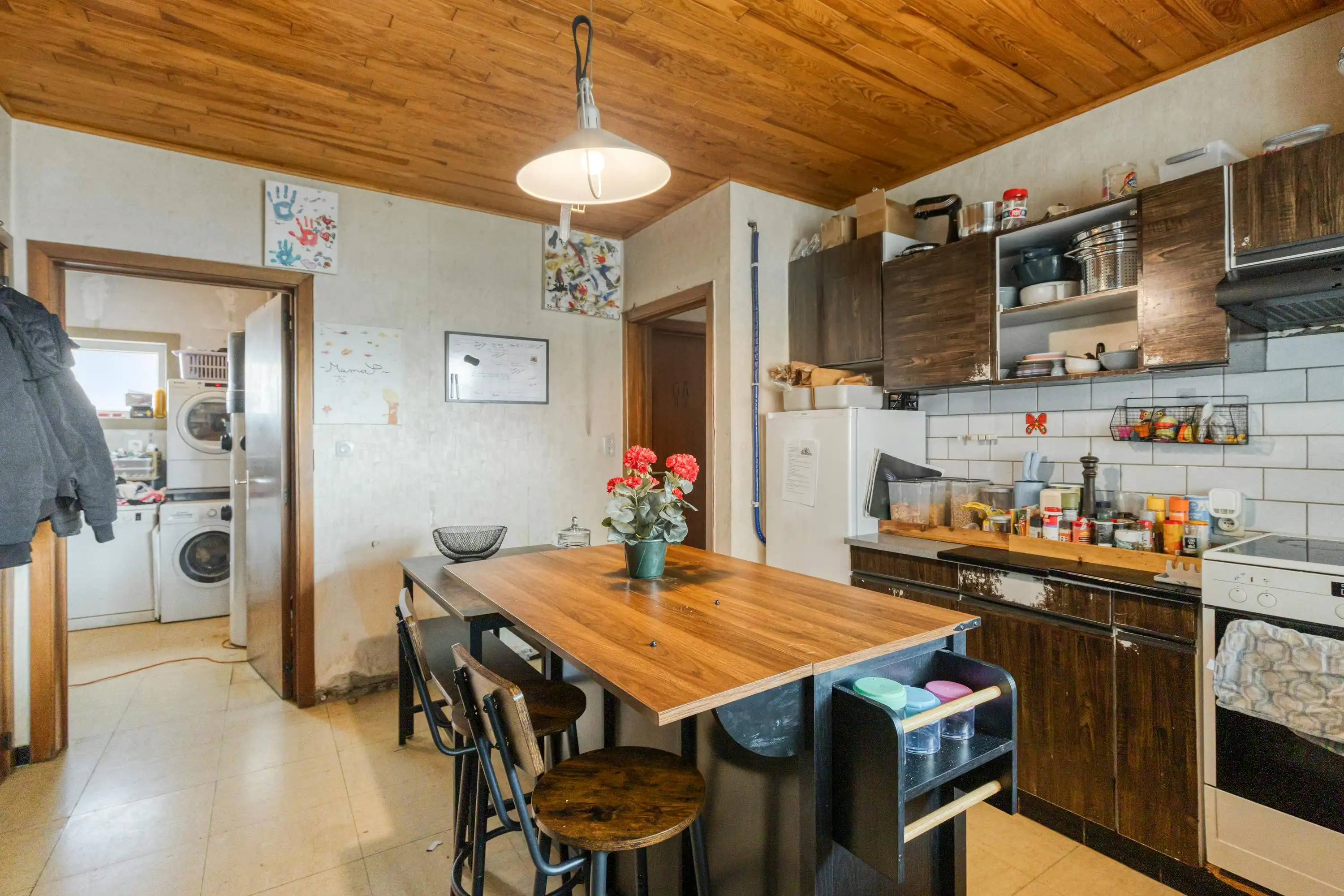 Alleenstaand huis op ruim perceel te koop in Veldegem foto 5
