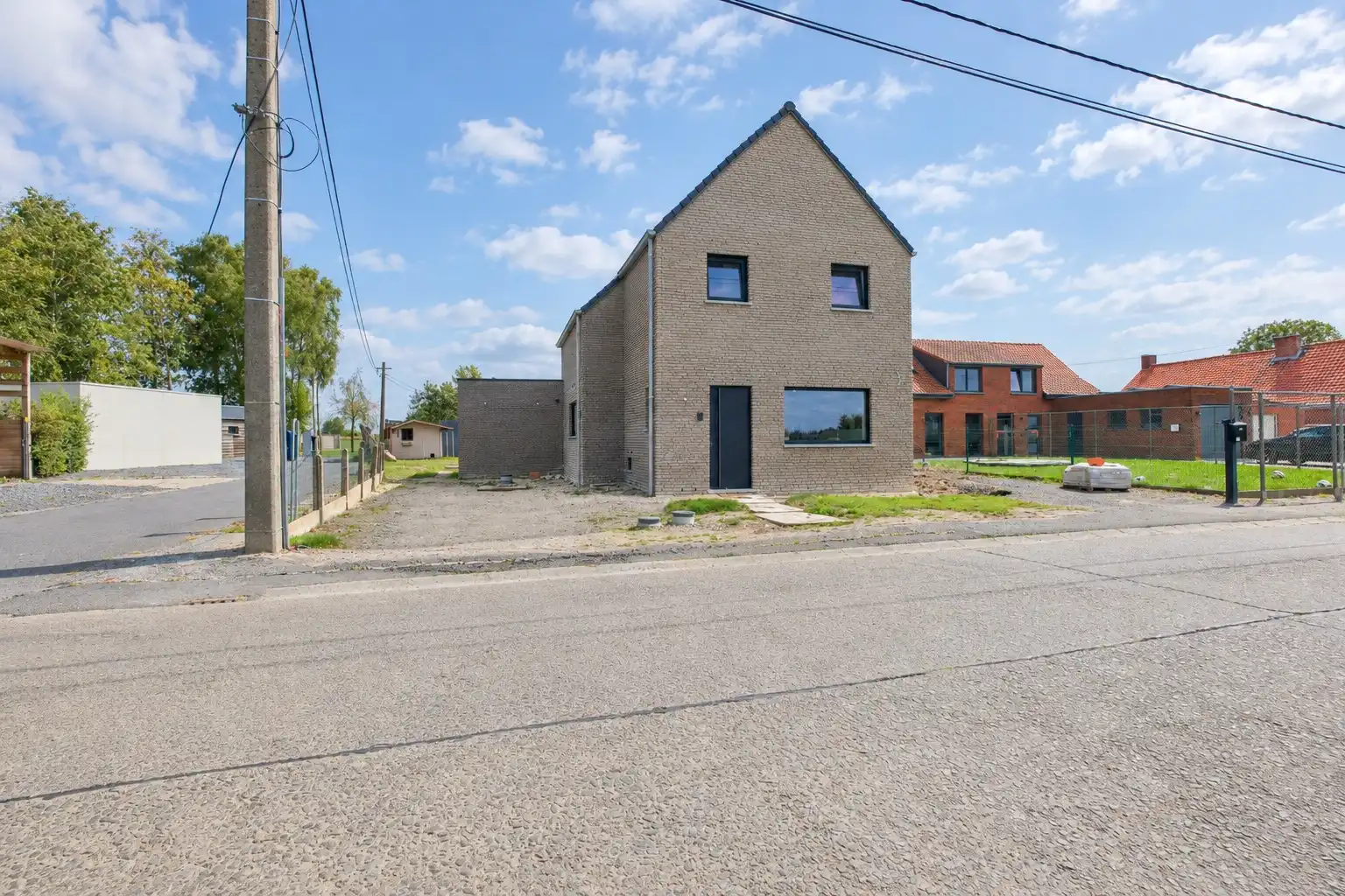 Lichtervelde – Open bebouwing met 2 slpks en garage op 760 m²! foto 2